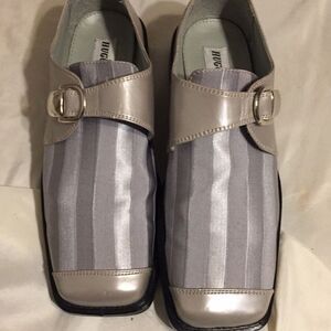 Hugo Vitelli dress shoes